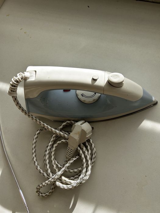 Утюг Elenberg новый