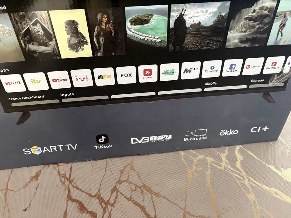 Продаю на запчасти разбит экран