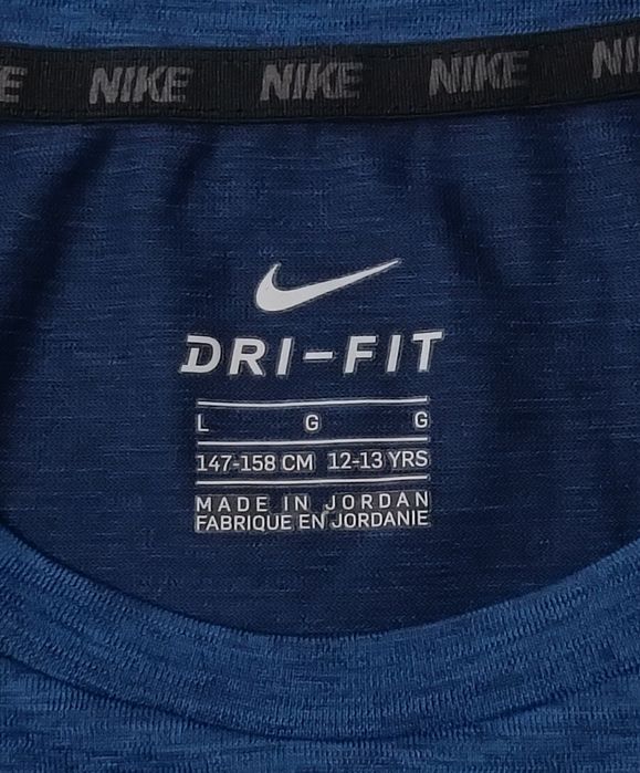 Nike DRI-FIT Breathe Tee оригинална тениска ръст 147-158см Найк спорт