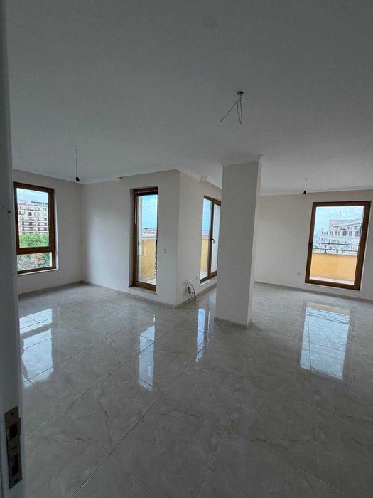 Продава се четиристаен апартамент Святой Влас 125 м² + терраса