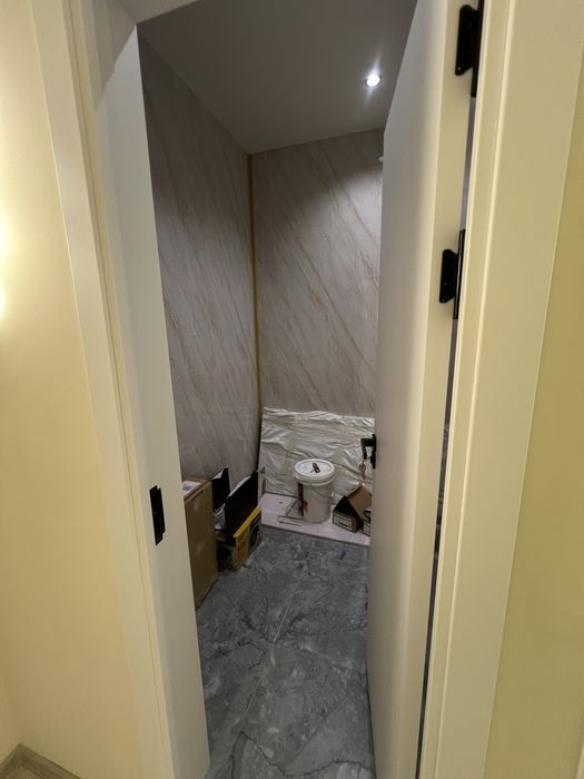 Mirobod bozari yonida 2 xona uy 7 etaj sotiladi