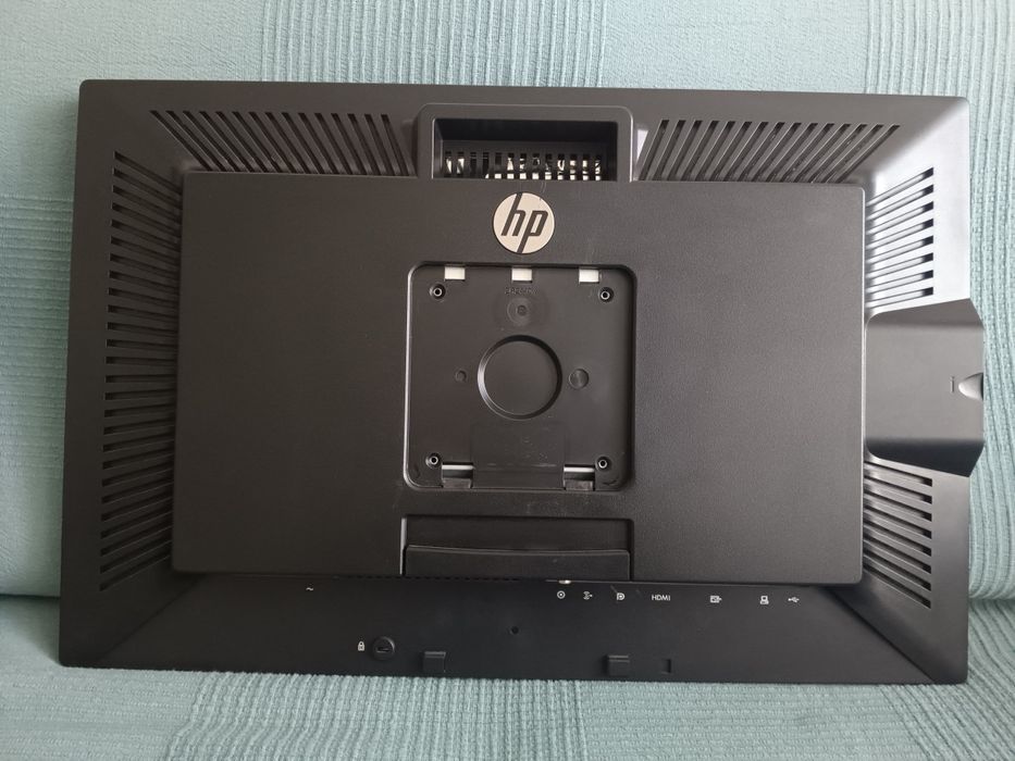 Професионален монитор HP ZR2440w