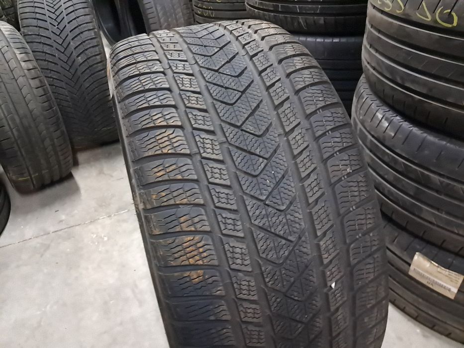 1XAnvelopa second iarna 315 35 R21 Pirelli RSC RFT* 2023