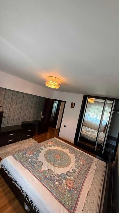 APARTAMENT 3 camere de inchiriat – FRATII GOLESTI