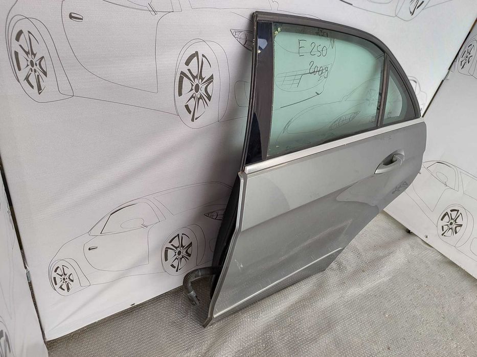Usa Spate Stanga Mercedes-Benz E-Class (W212) Sedan 2009–2013 / Cod OEM A212 73001 05 (11A)
