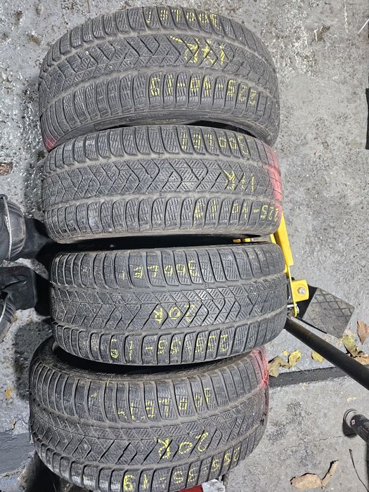 255 35R19 225 40R19 M+S Pirelli