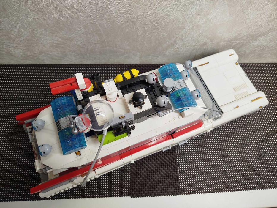 Модель коллекционный Автомобиль ECTO-1