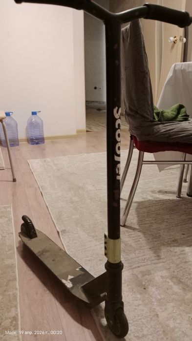 Трюковой самокат, требует небольшого обслуживания