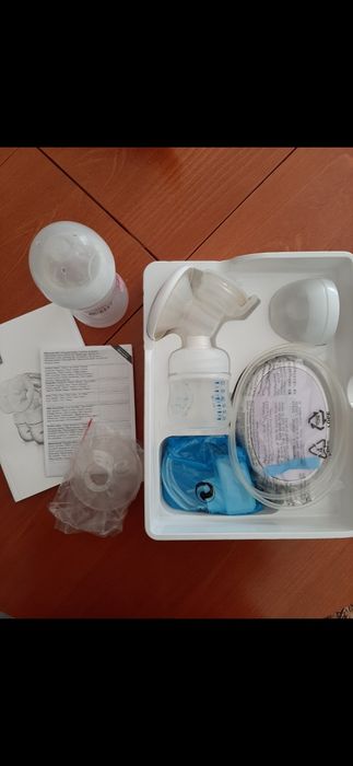 Електрическа помпа Авент с аксесоари като нова