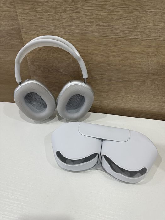 AirPods MAX Silver
