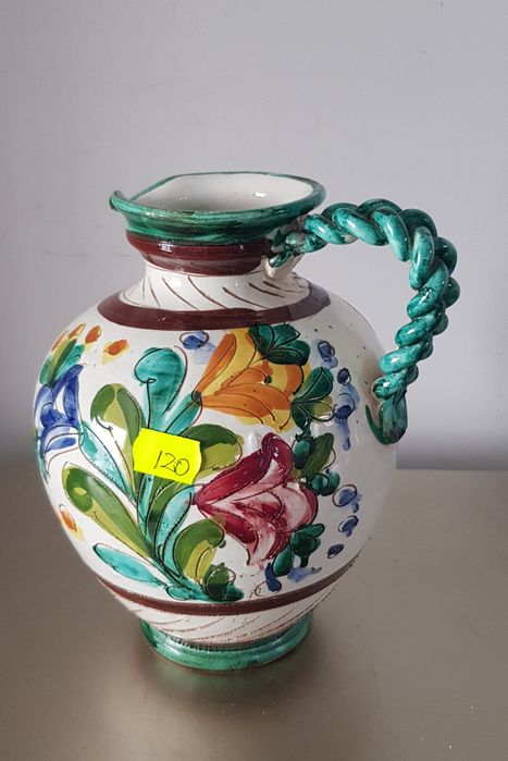 Carafe /Căni vechi din ceramică italiană glazurata