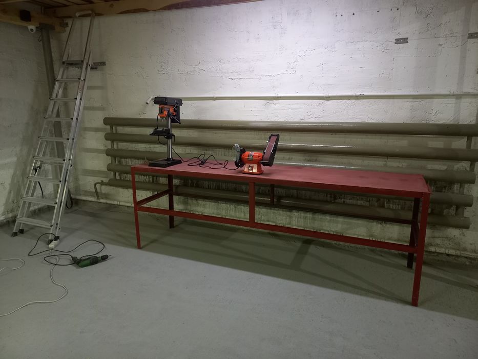 Продам ,действующий автосервис  (СТО)