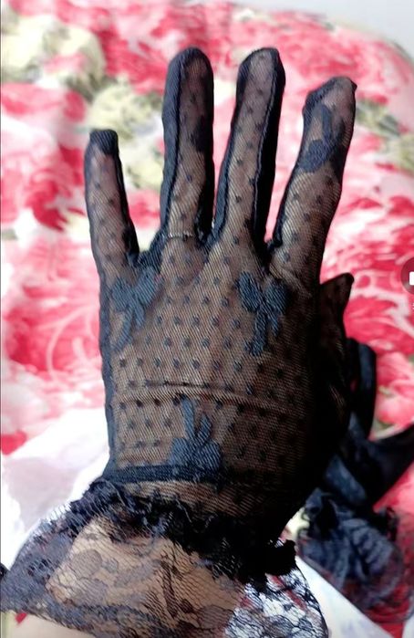 Перчатки сетчатые новые.