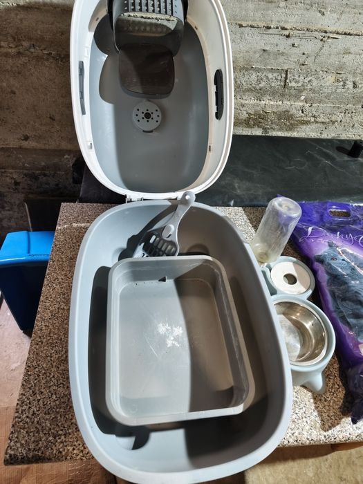 Наполнитель силикагель, лоток закрытый для большой кошки