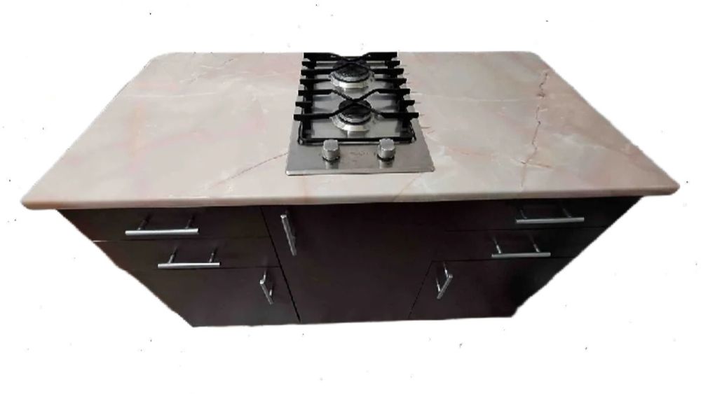 Dulap de bucatarie cu aragaz Whirlpool inclus
