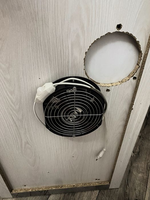 Маникюрный профессиональный стол