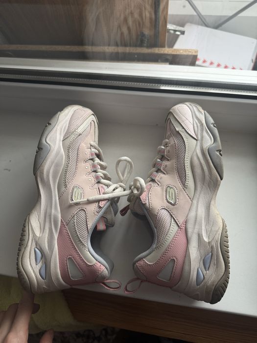 Продаю кроссовки