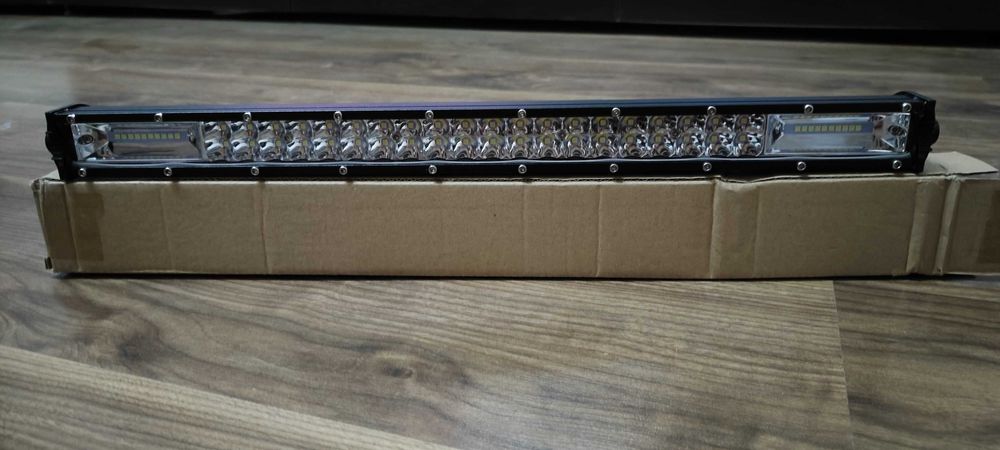 Мощен LED bar 140