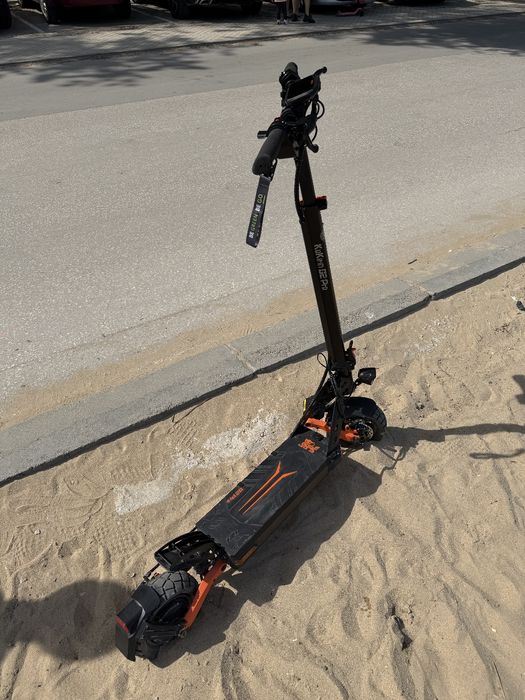 Продавам електрическа тротинетка KuKirin G2 Pro