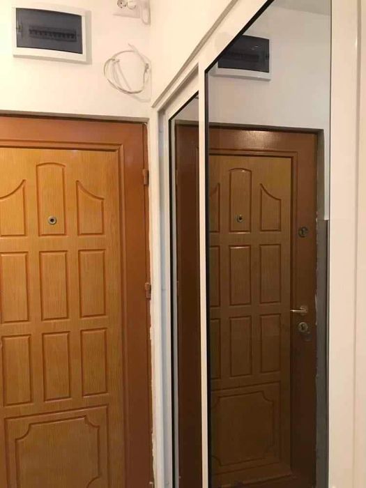 Particular inchiriez camera de camin facuta garsoniera