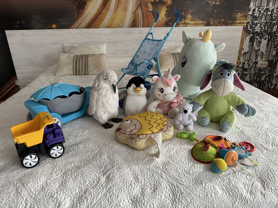 Продам игрушки детские