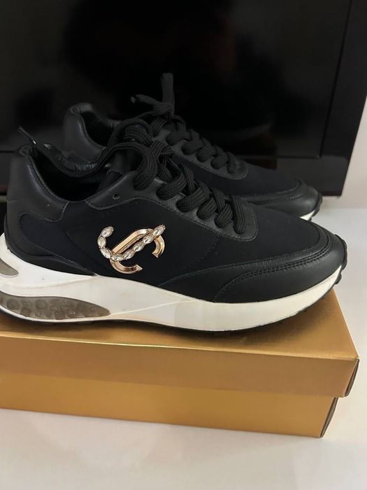 Шикозни маратонки обувки оригинал