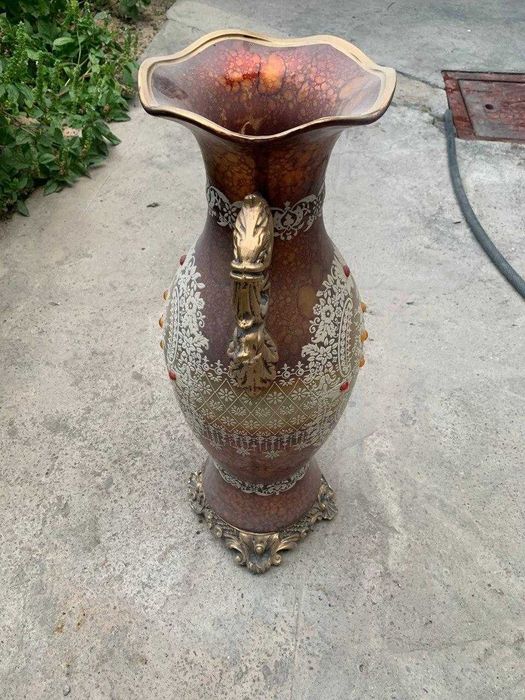 Ваза для цветов в хорошем состоянии