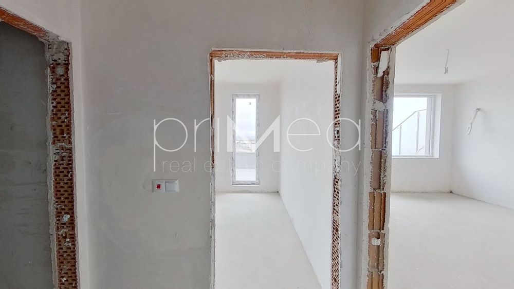 Продава се Двустаен апартамент в Бургас, Славейков - 97 кв.м за 1000 €/кв.м - Снимка #8