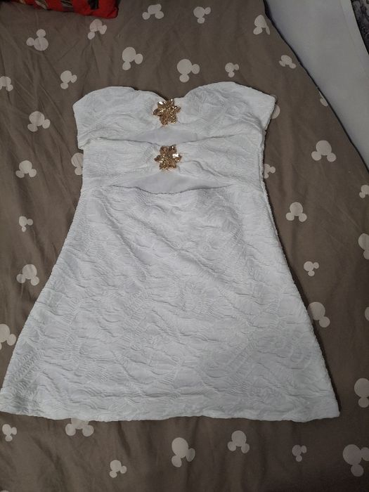 Бяла лятна рокля