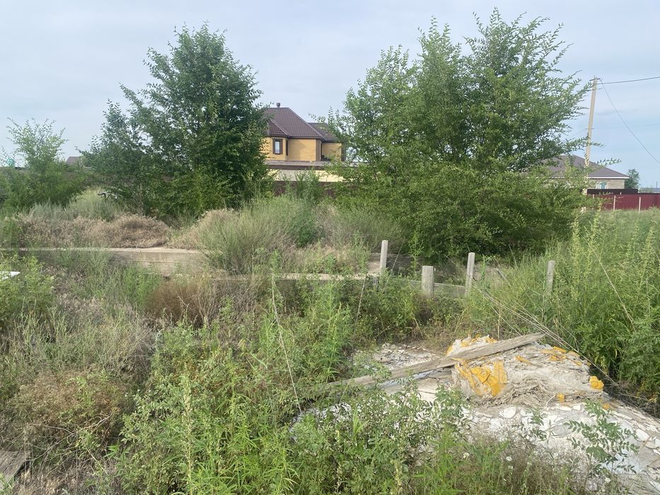 Продается земельный участок 10 соток