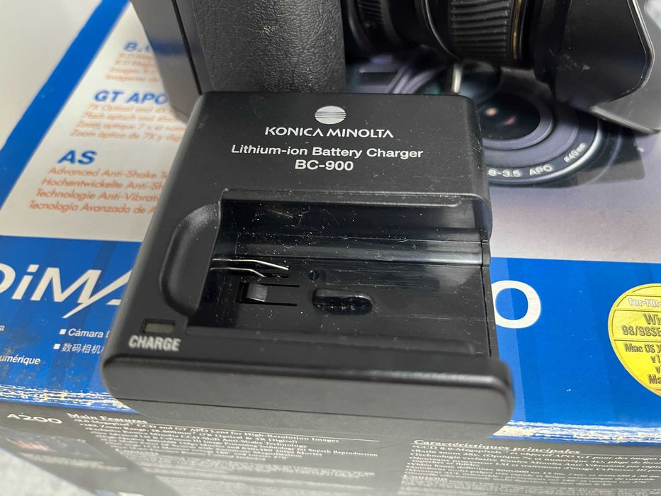 Konica Minolta DiMAGE A200