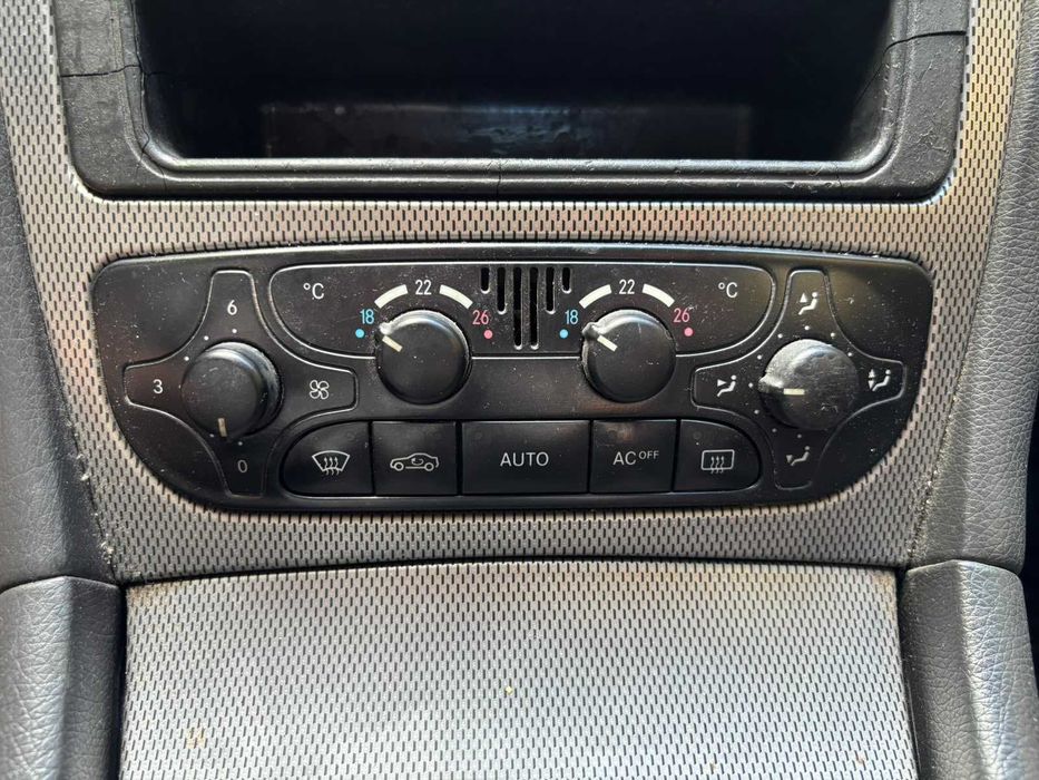 Vand Mercedes-Benz C180 Kompressor urgent pret 1100 EUR negociabil