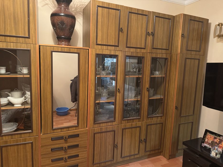 Советская качественная стенка, в идеальном состоянии с баром