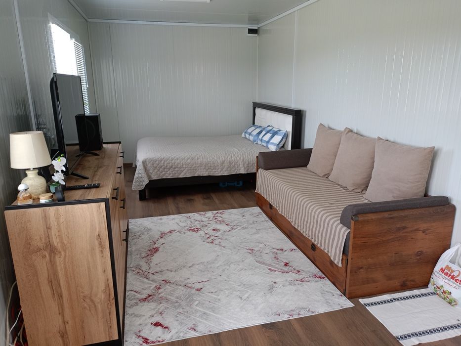 Контейнер обзаведен