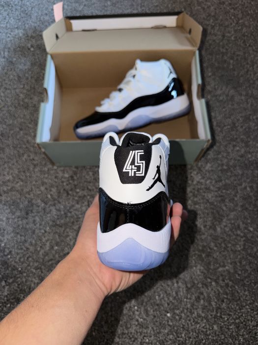 Air Jordan 11 (40-45)