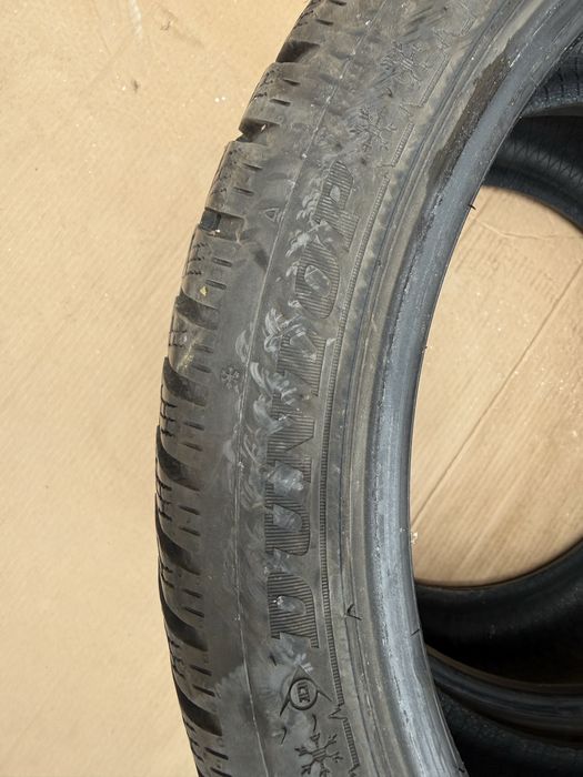 Зимни гуми Dunlop 225/40/18 8,5mm