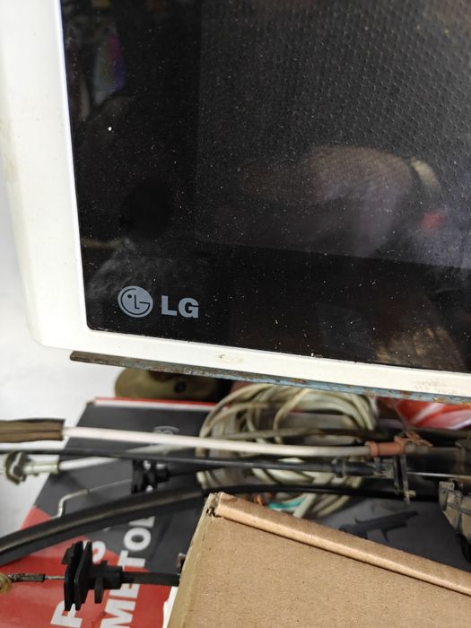 Микроволновая печь LG.