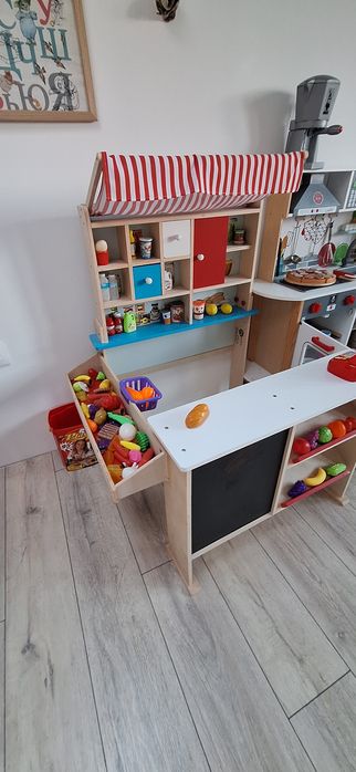 Дървена кухня Икеа, магазин, къща