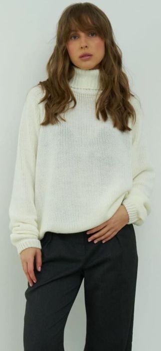 Нов млечен пуловер one size