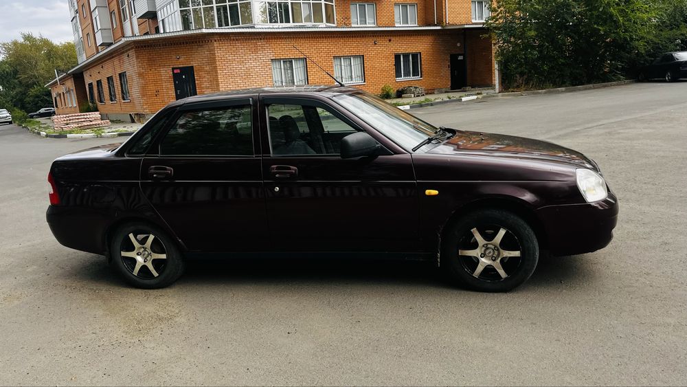 Продам приору в хорошем состояние