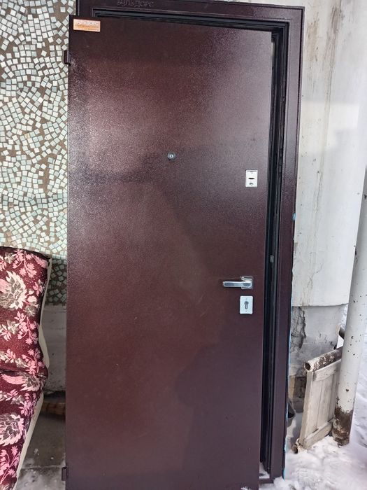 Срочно продам дверь