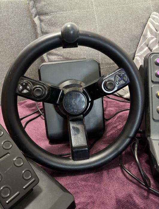 Logitech G Saitek Heavy Equipment Bundle (M/N: J-U0007).