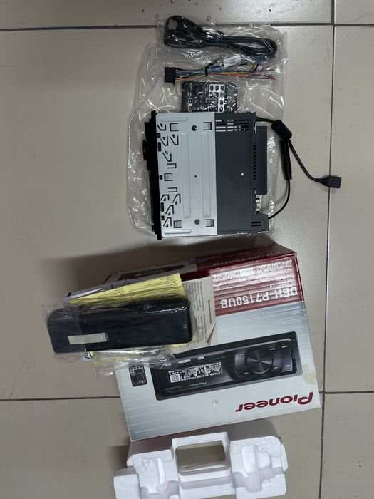 DEN-P7150UB делфин