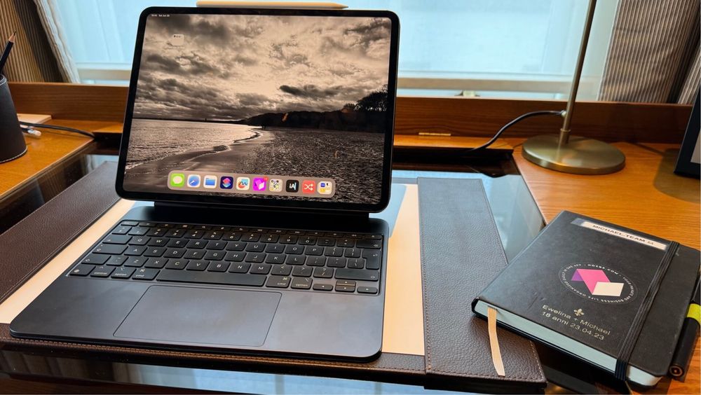 Продам iPad Pro 13, M4