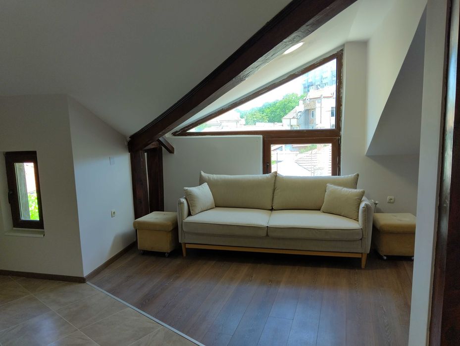 Дава се под наем Двустаен апартамент в Силистра, Център - 67 кв.м за 255 € - Снимка #2