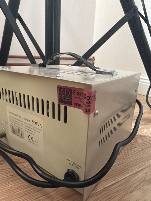 Stabilizator de tensiune 500VA