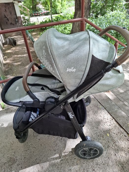 Коляска 2 в 1 в отличном состоянии