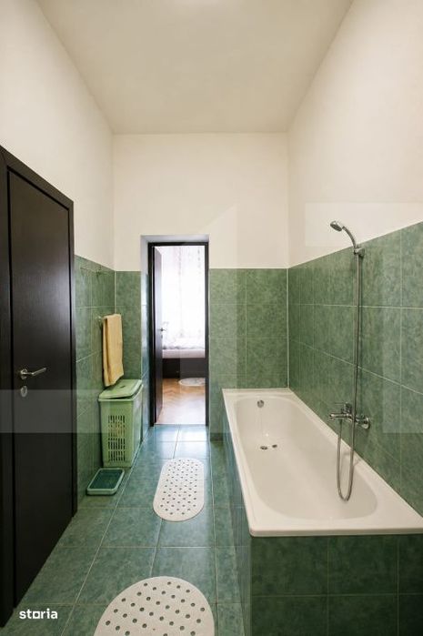 Apartament 5 camere,  120 mp, zona Elisabetin