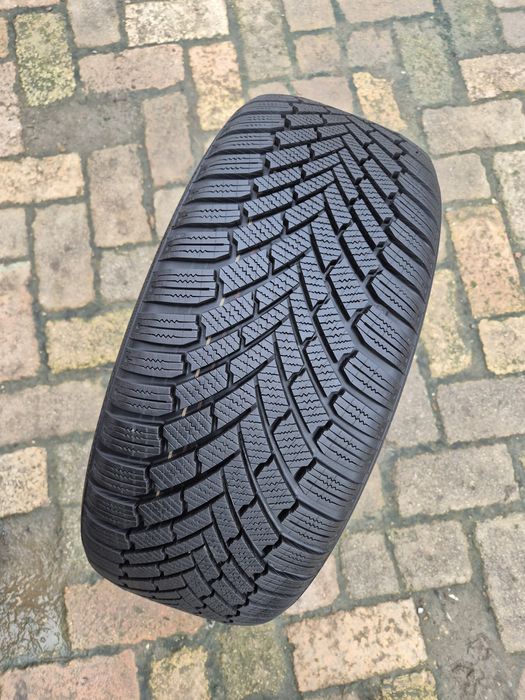 O bucată 225/45 R17 M+S iarnă - una Continental Falken