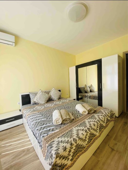 Дава се под наем Двустаен апартамент в Варна, Гранд Мол Варна - 65 кв.м за 612 € - Снимка #1